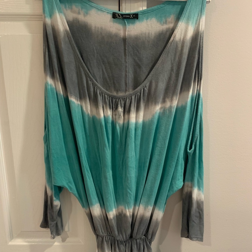 Tye-dye! Open half-sleeve dress.